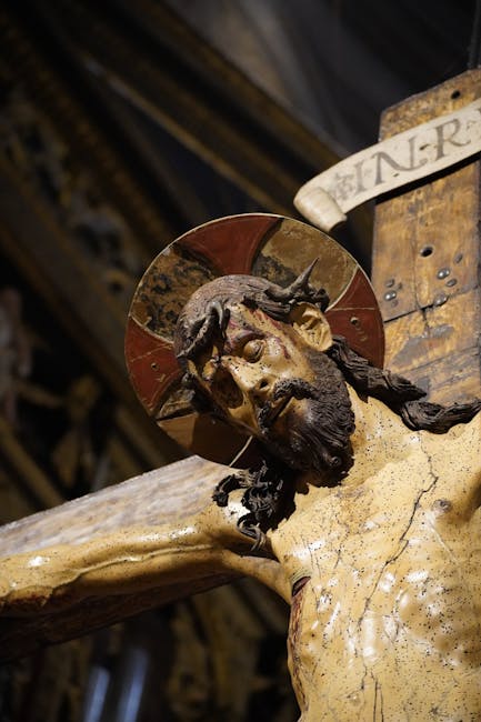 Chiesa del Crocifisso interior crucifix closeup