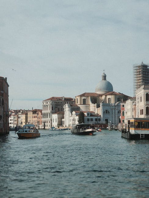 Venice vaporetto Line 1 Grand Canal boarding